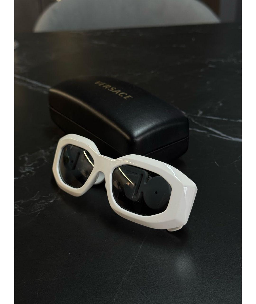 VERSACE Белые пластиковые солнцезащитные очки, фото 6