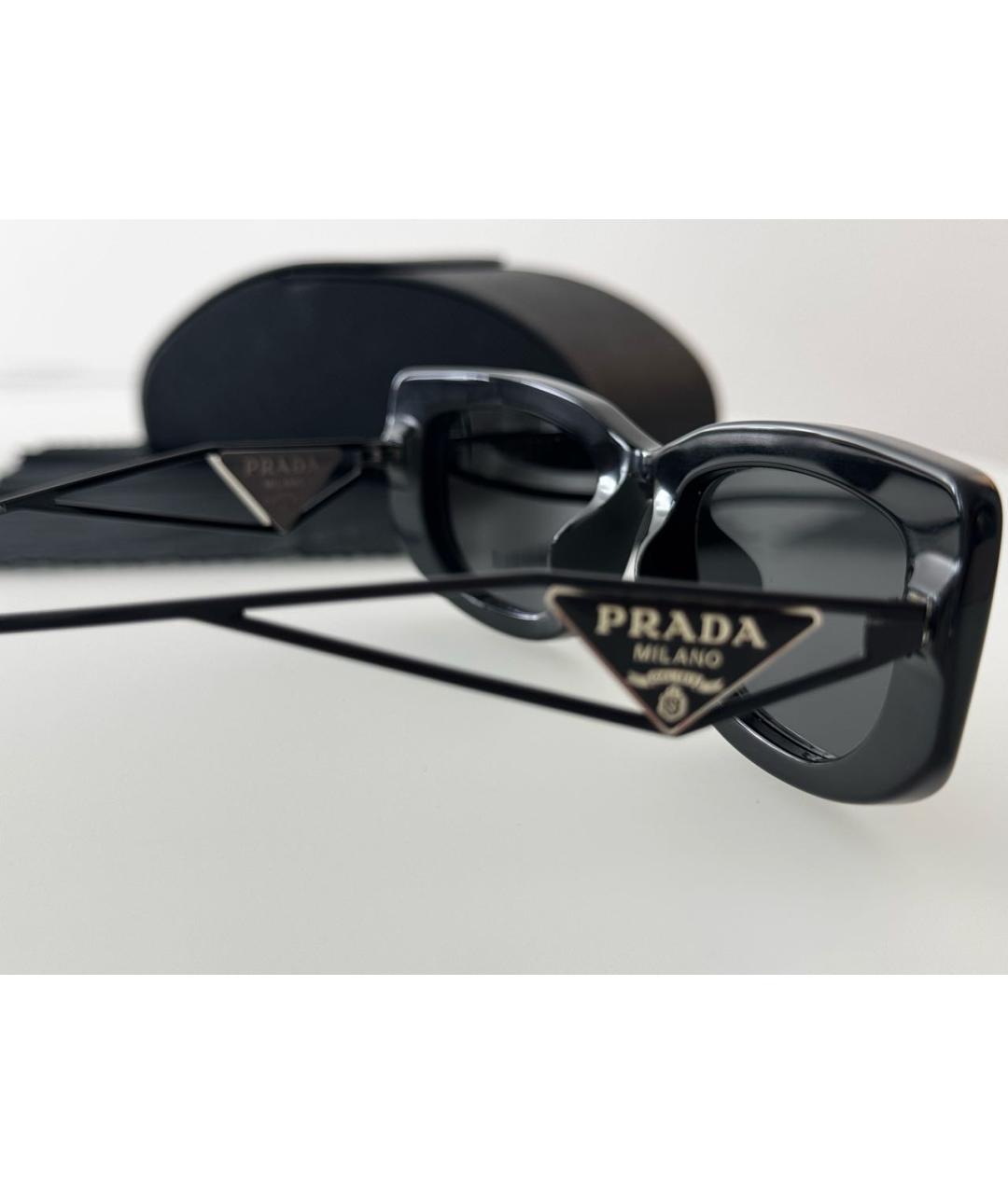 PRADA Черные солнцезащитные очки, фото 4