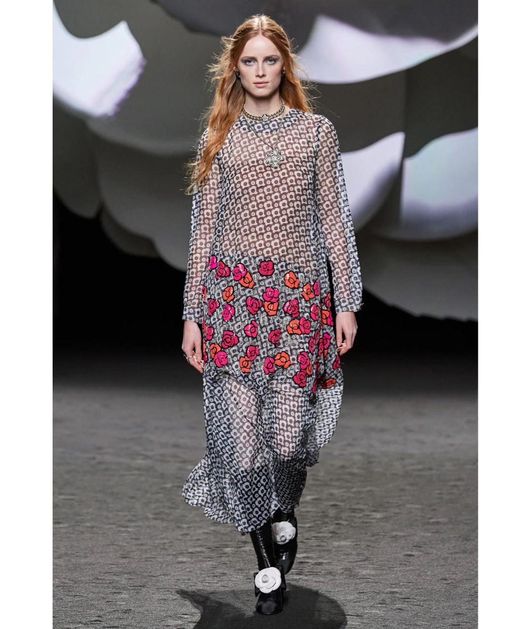 CHANEL Черные сапоги из лакированной кожи, фото 6