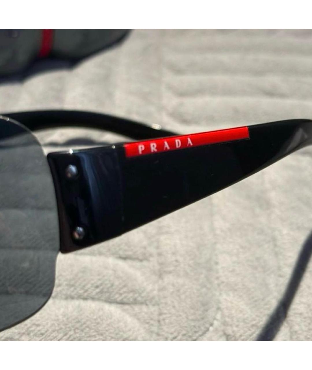 PRADA Черные пластиковые солнцезащитные очки, фото 4
