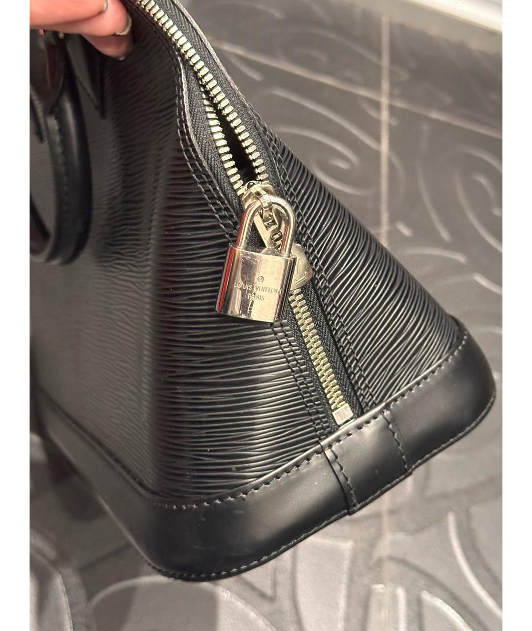 LOUIS VUITTON Черная сумка с короткими ручками, фото 3