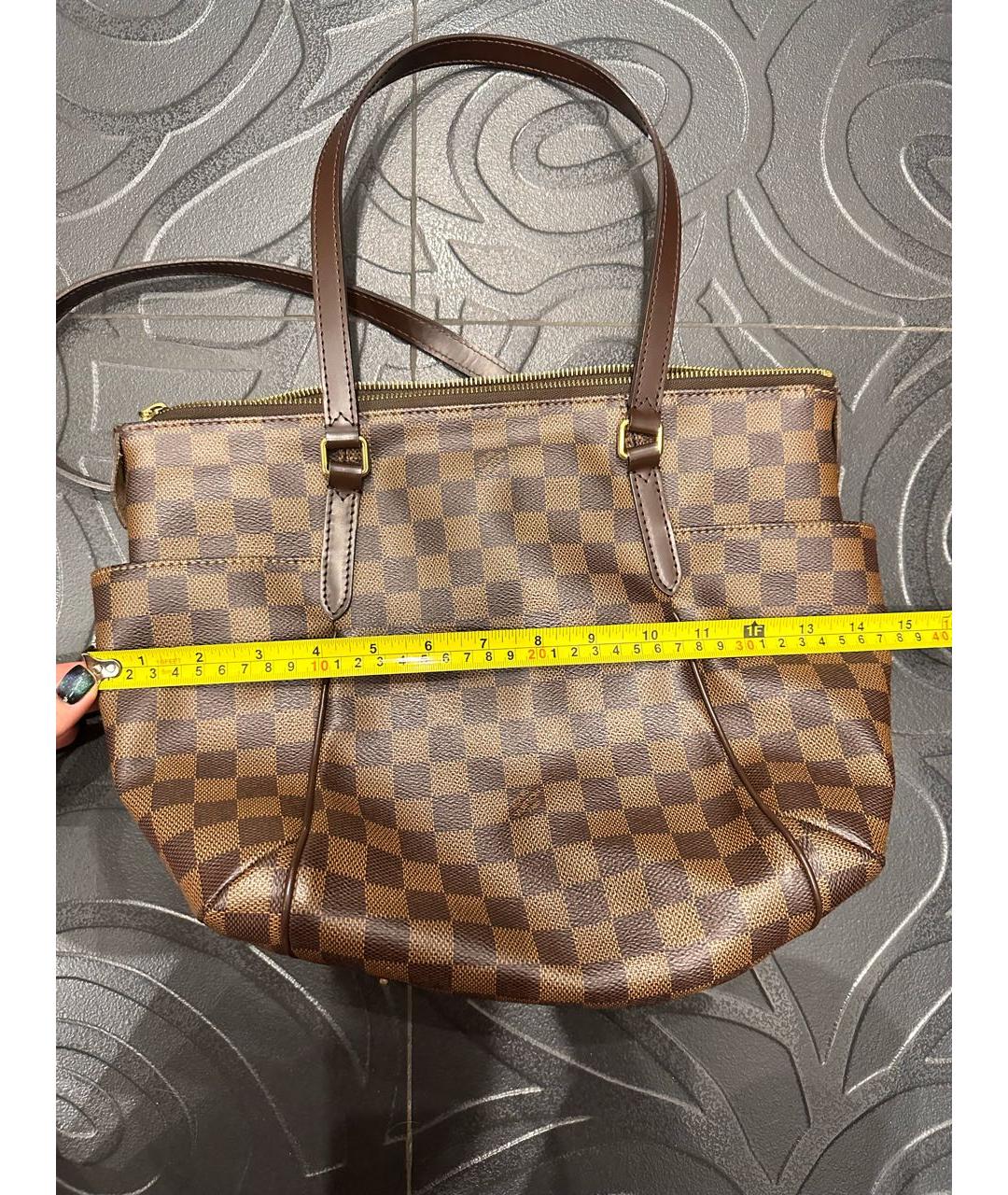 LOUIS VUITTON Коричневая сумка с короткими ручками, фото 8