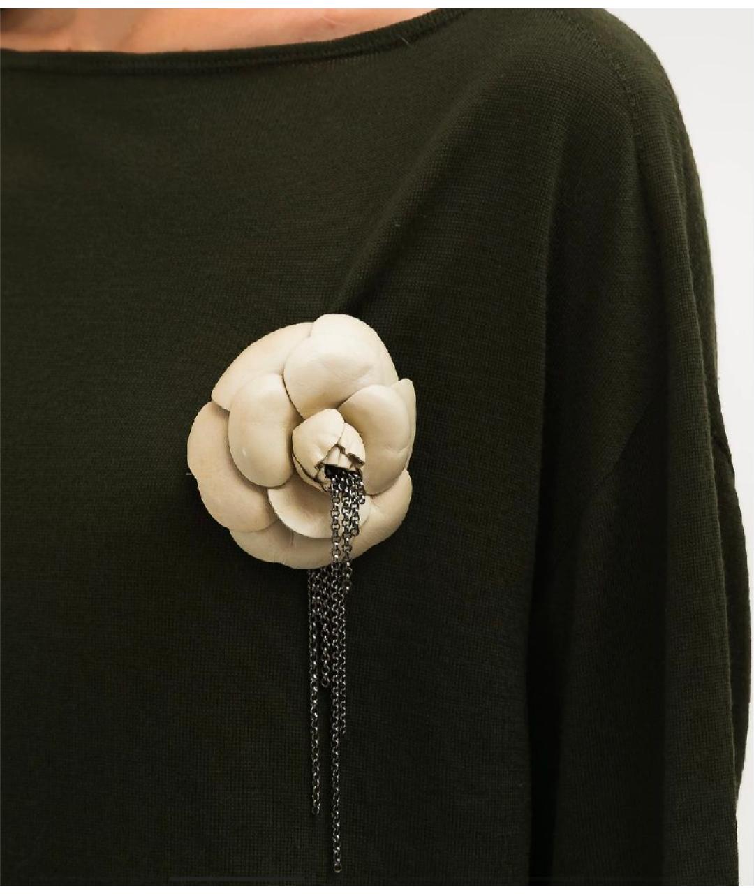 CHANEL Бежевая кожаная булавка / брошь, фото 8