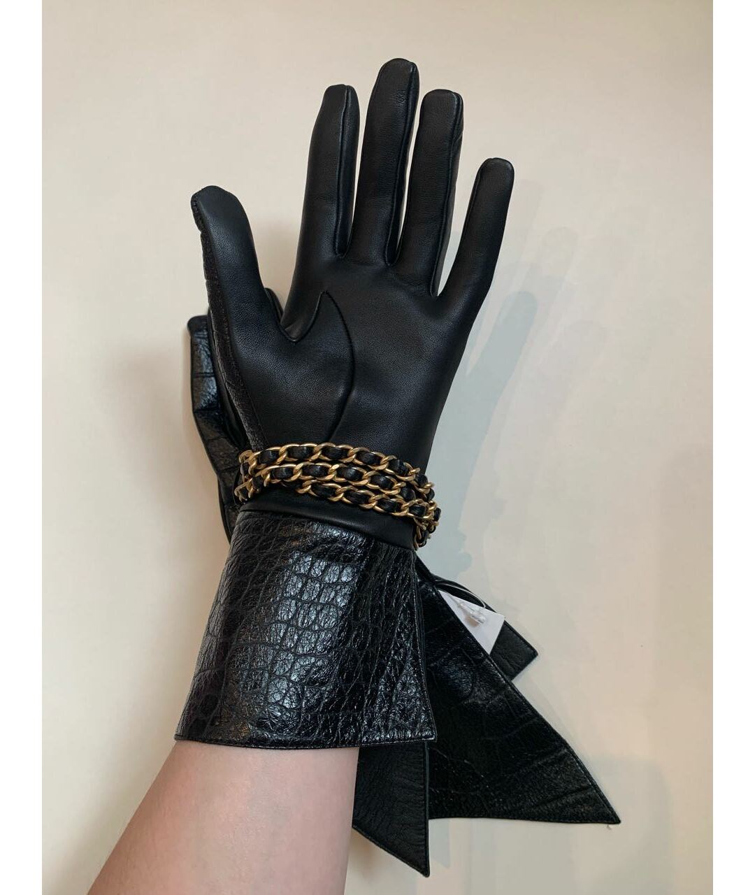 CHANEL PRE-OWNED Черные кожаные перчатки, фото 5