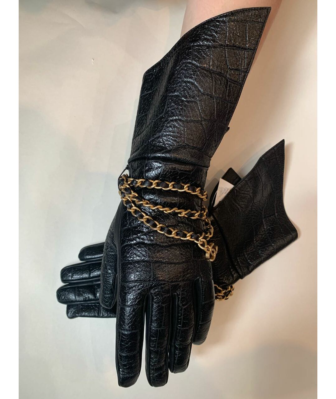 CHANEL PRE-OWNED Черные кожаные перчатки, фото 4