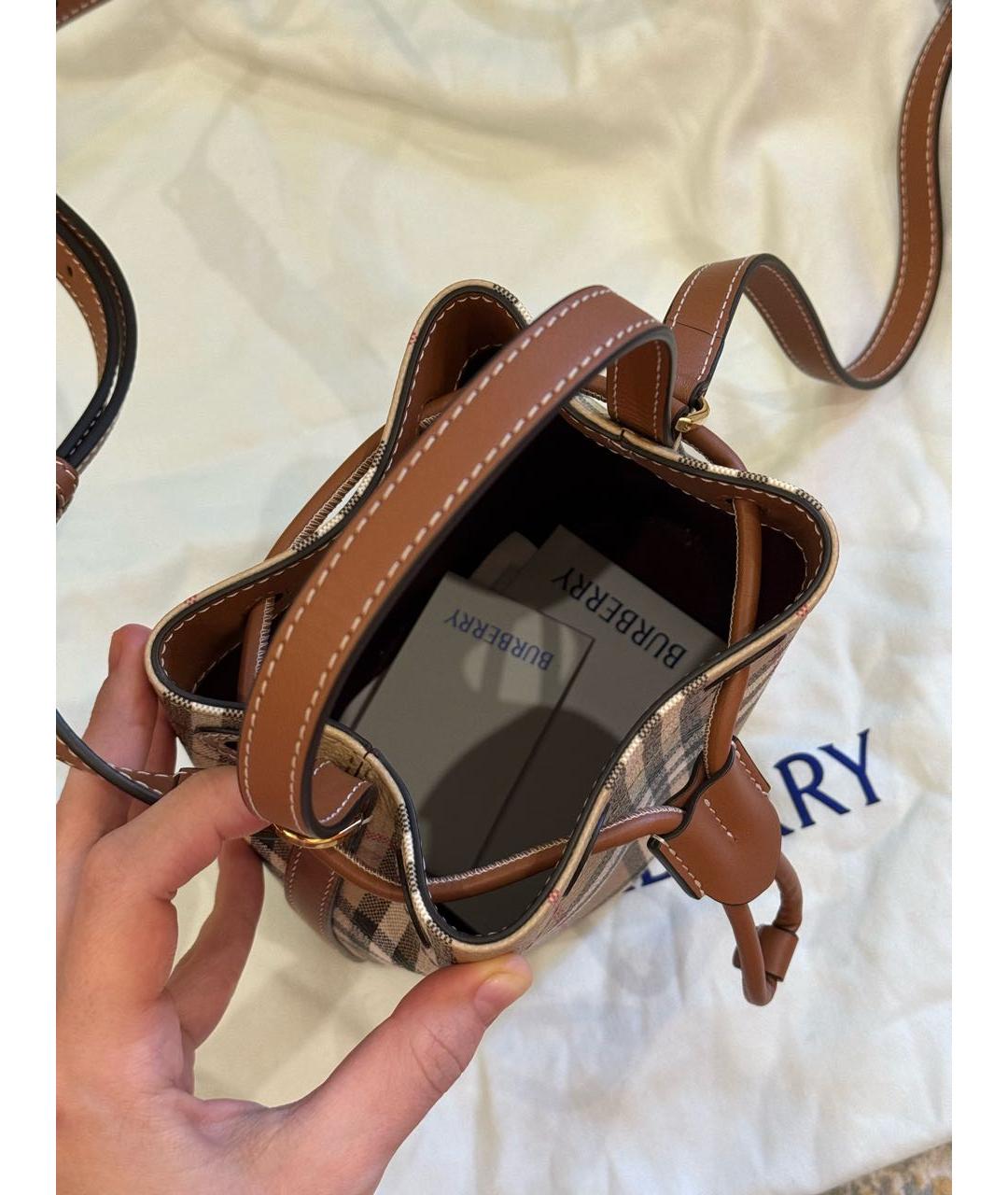 BURBERRY Бежевая кожаная сумка с короткими ручками, фото 6