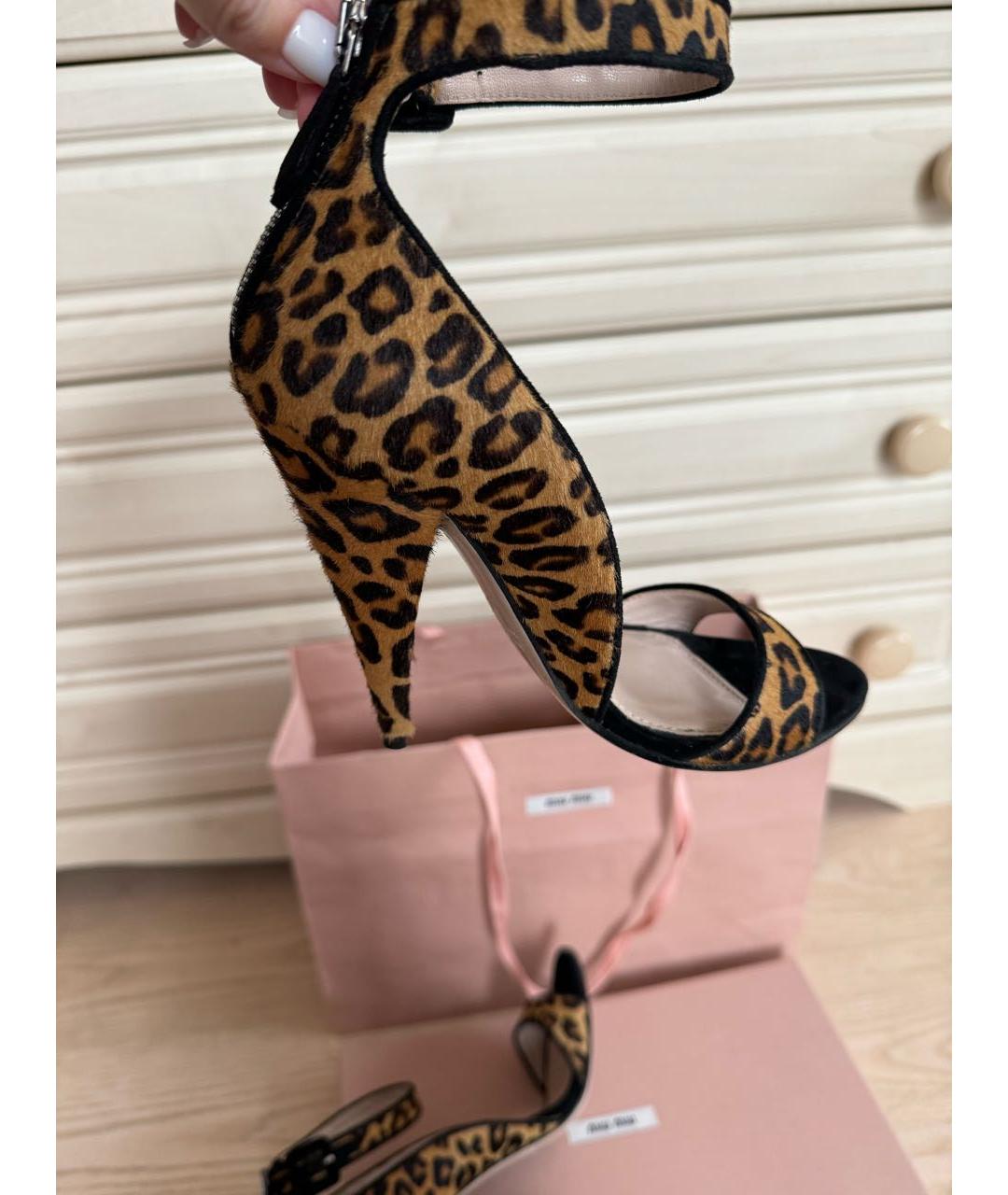 MIU MIU Коричневые кожаные босоножки, фото 7