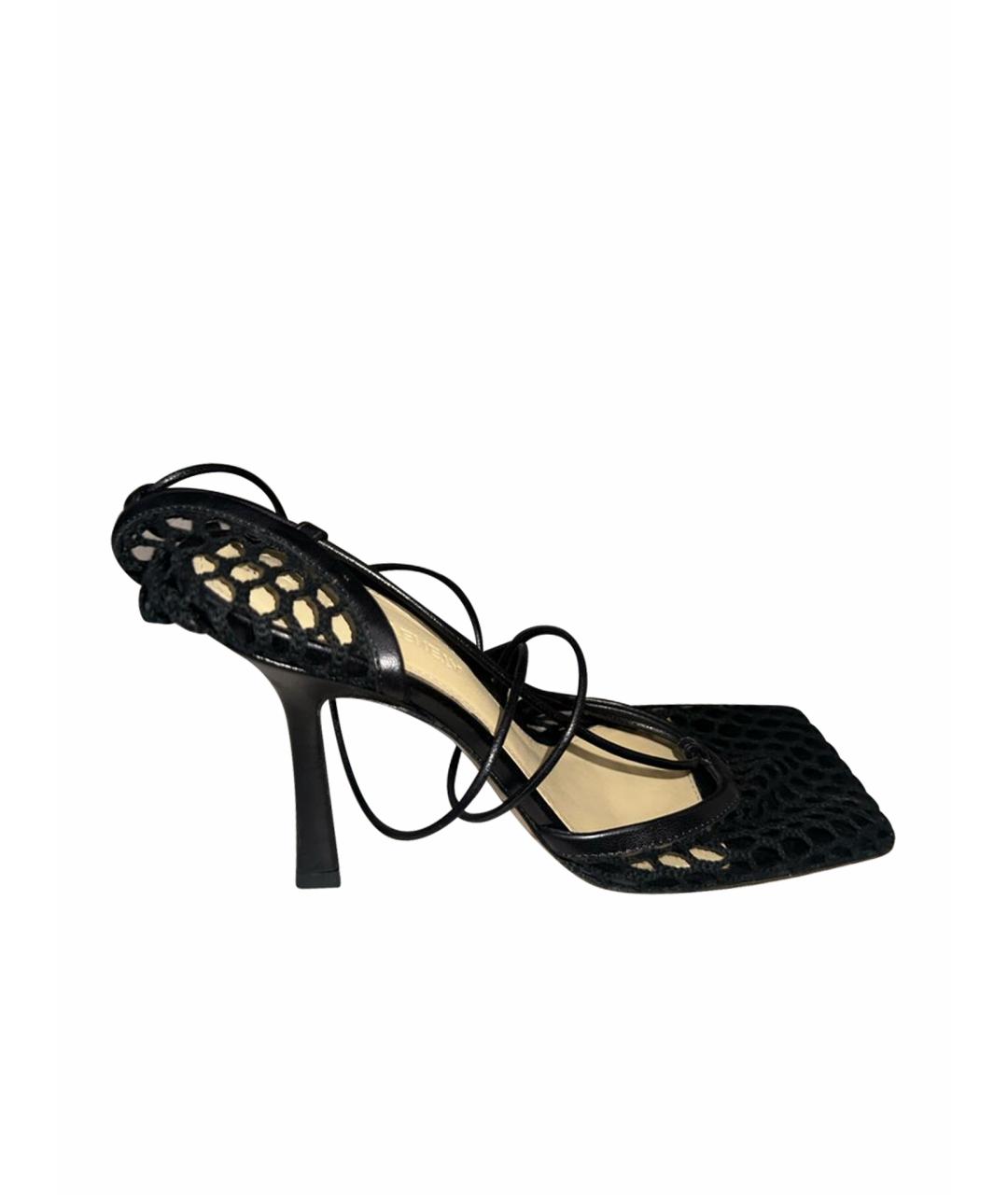 BOTTEGA VENETA Черные текстильные босоножки, фото 1