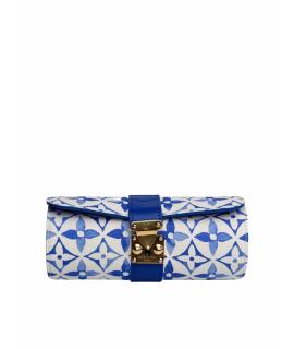 LOUIS VUITTON Косметичка