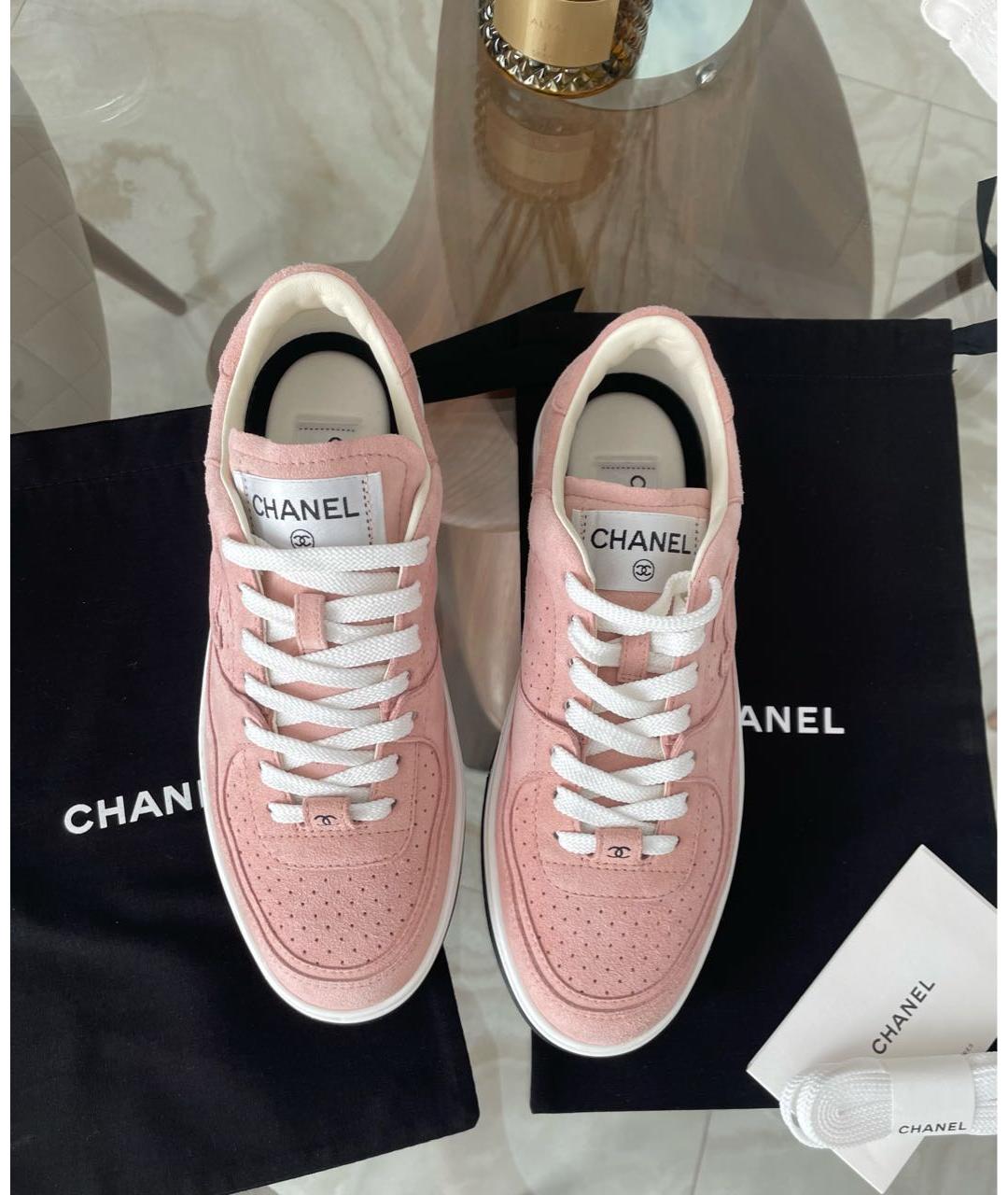 CHANEL Розовые замшевые кеды, фото 3