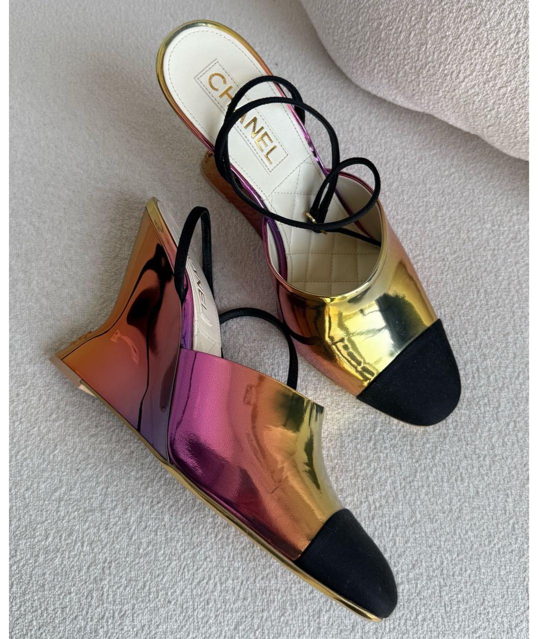 CHANEL Мульти туфли из лакированной кожи, фото 5