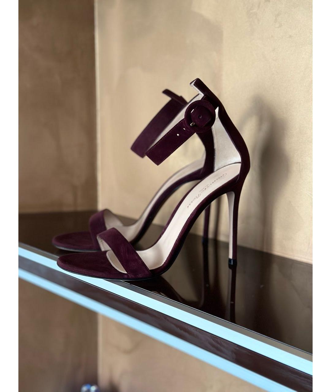 GIANVITO ROSSI Бордовые босоножки, фото 6