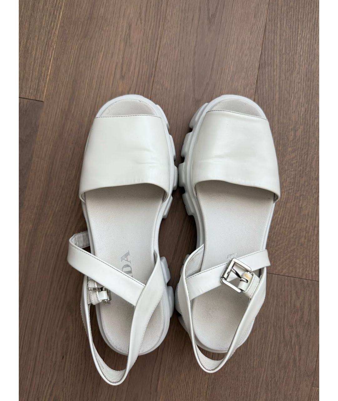 PRADA Белые кожаные босоножки, фото 3