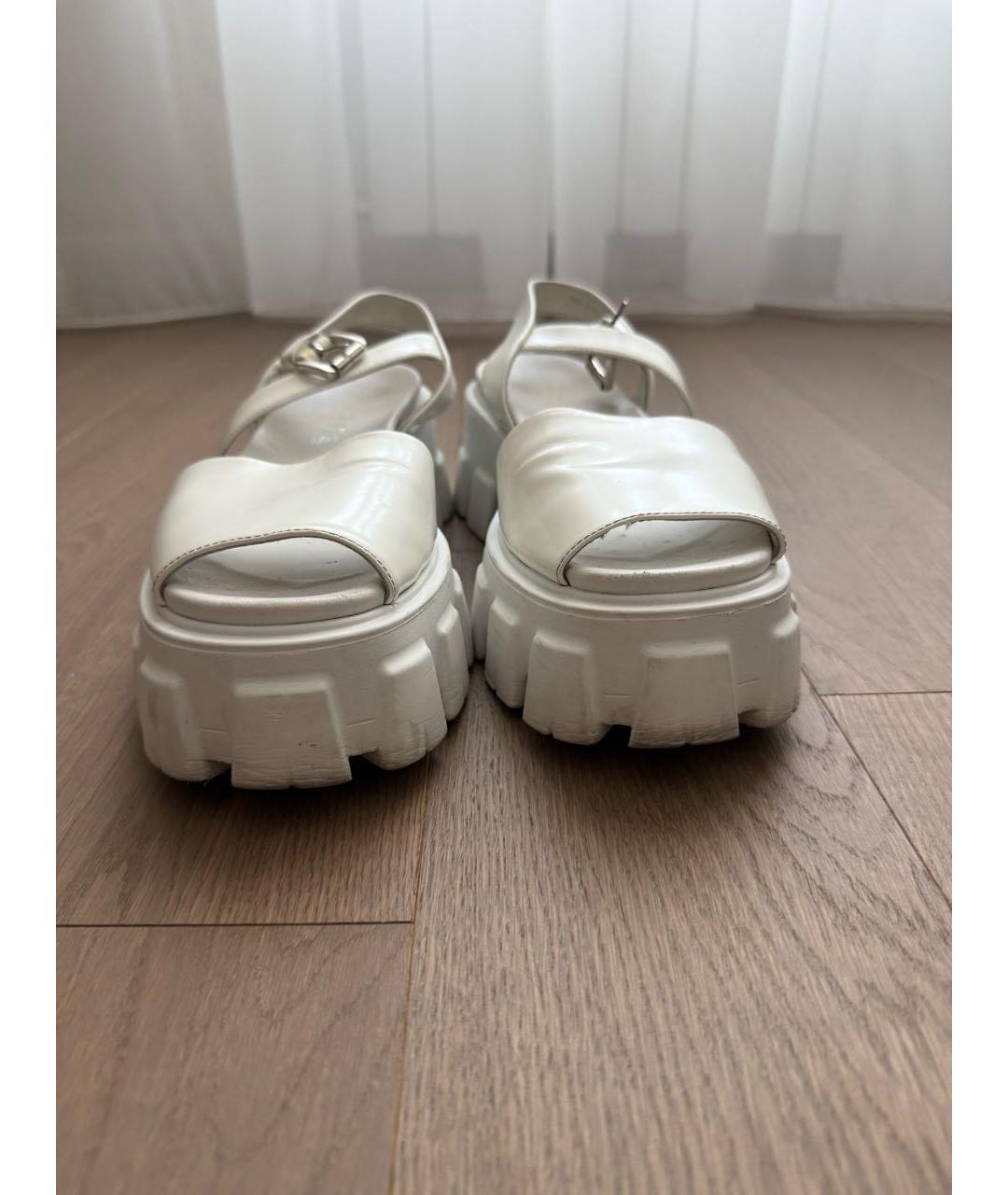 PRADA Белые кожаные босоножки, фото 2