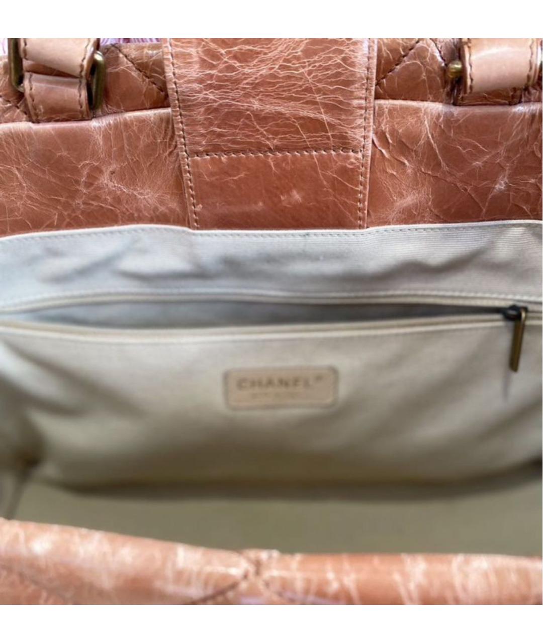 CHANEL Горчичная кожаная сумка с короткими ручками, фото 7