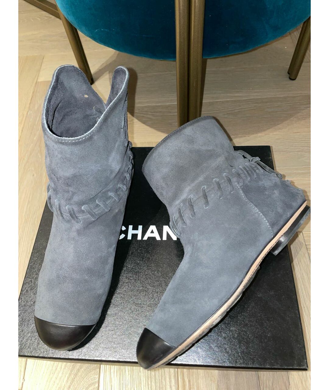 CHANEL Антрацитовые замшевые полусапоги, фото 6