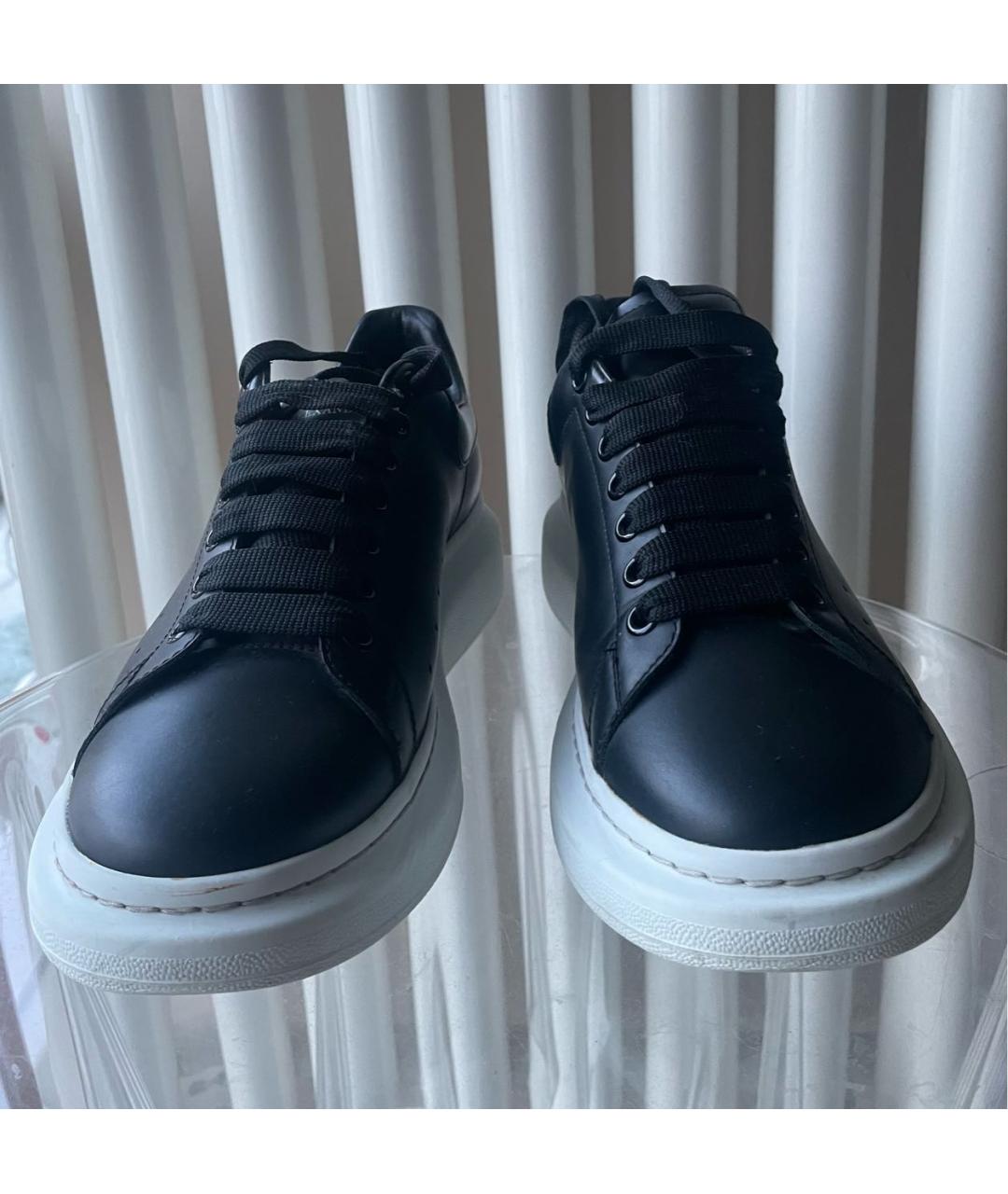 ALEXANDER MCQUEEN Черные кожаные низкие кроссовки / кеды, фото 2