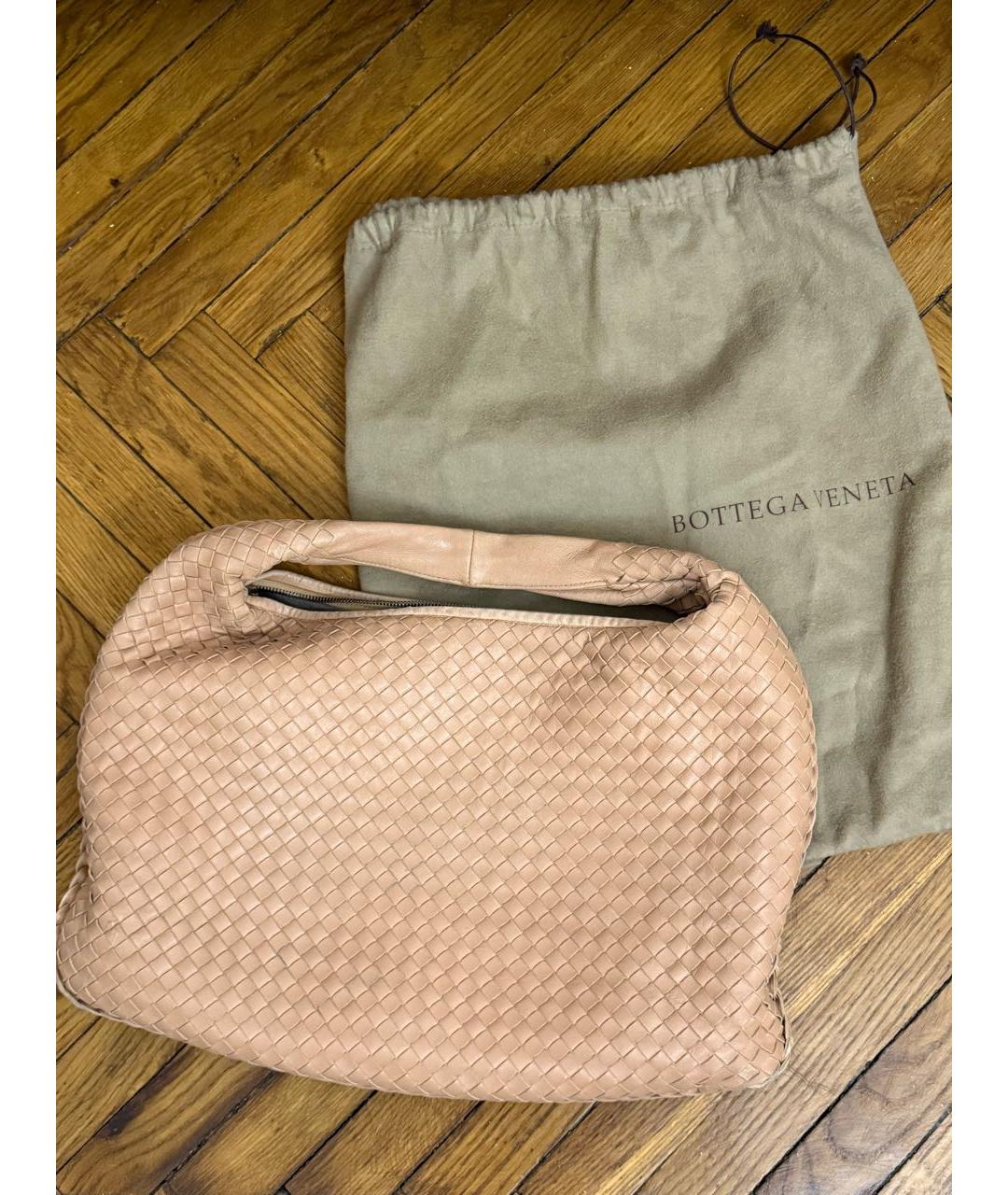 BOTTEGA VENETA Бежевая кожаная сумка с короткими ручками, фото 6