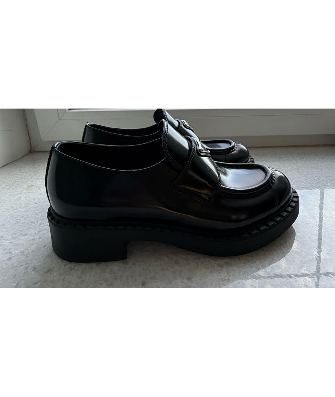 PRADA Черные лоферы из лакированной кожи, фото 2