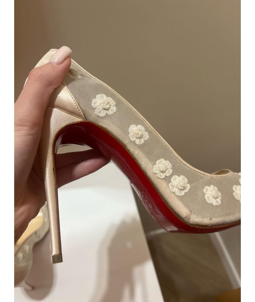 CHRISTIAN LOUBOUTIN Белые туфли, фото 5