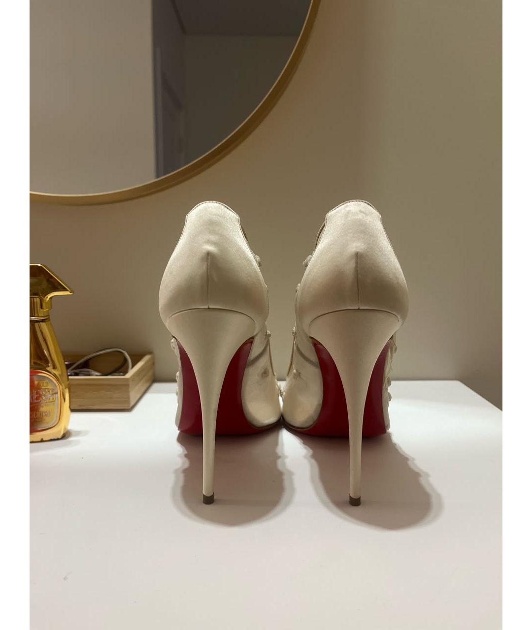 CHRISTIAN LOUBOUTIN Белые туфли, фото 4