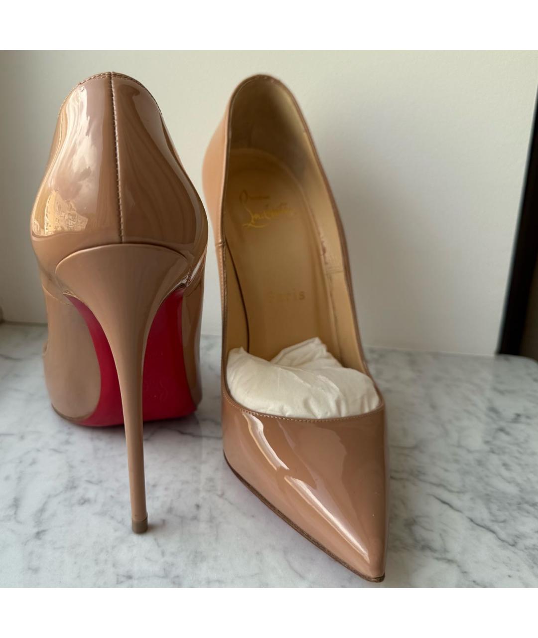 CHRISTIAN LOUBOUTIN Бежевые туфли из лакированной кожи, фото 7