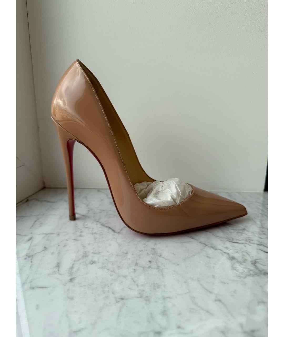 CHRISTIAN LOUBOUTIN Бежевые туфли из лакированной кожи, фото 9