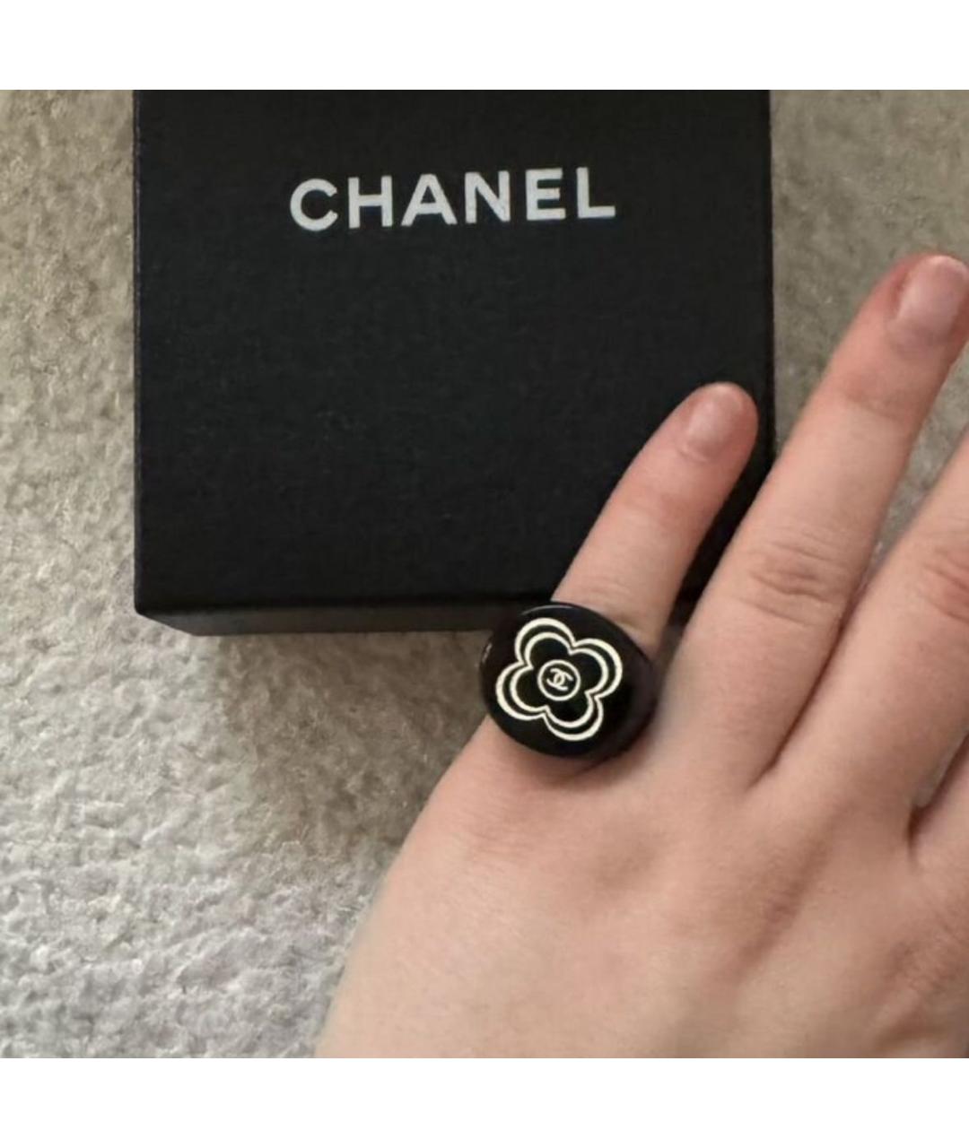 CHANEL Черное пластиковое кольцо, фото 2