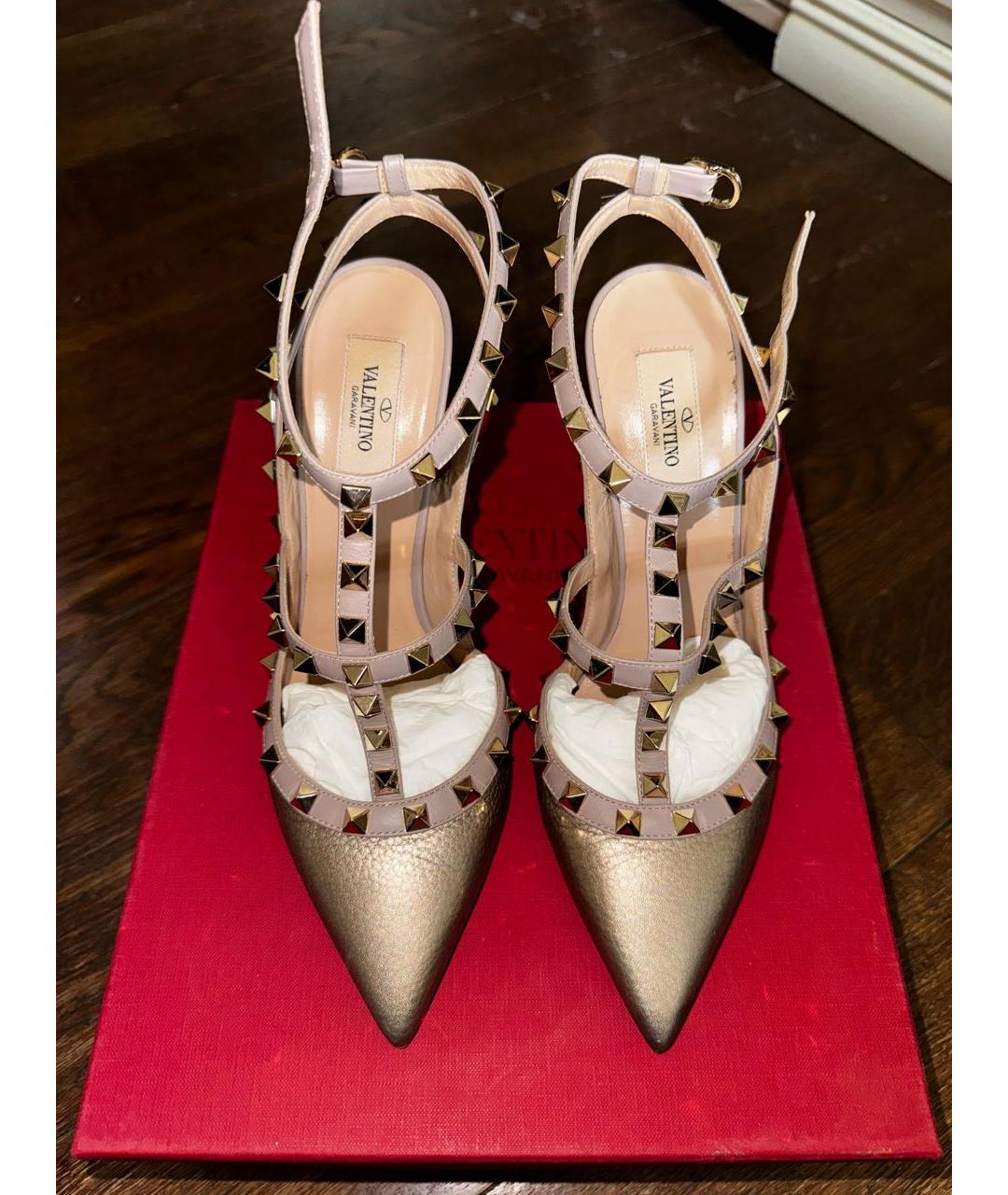 VALENTINO Золотые кожаные туфли, фото 2
