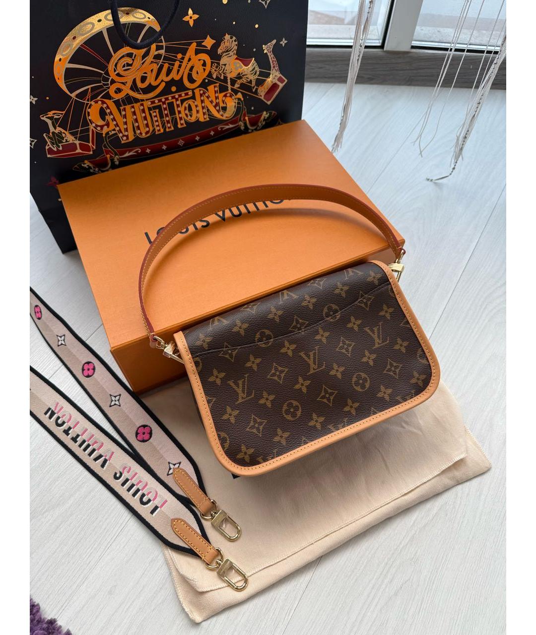 LOUIS VUITTON Коричневая сумка через плечо, фото 3