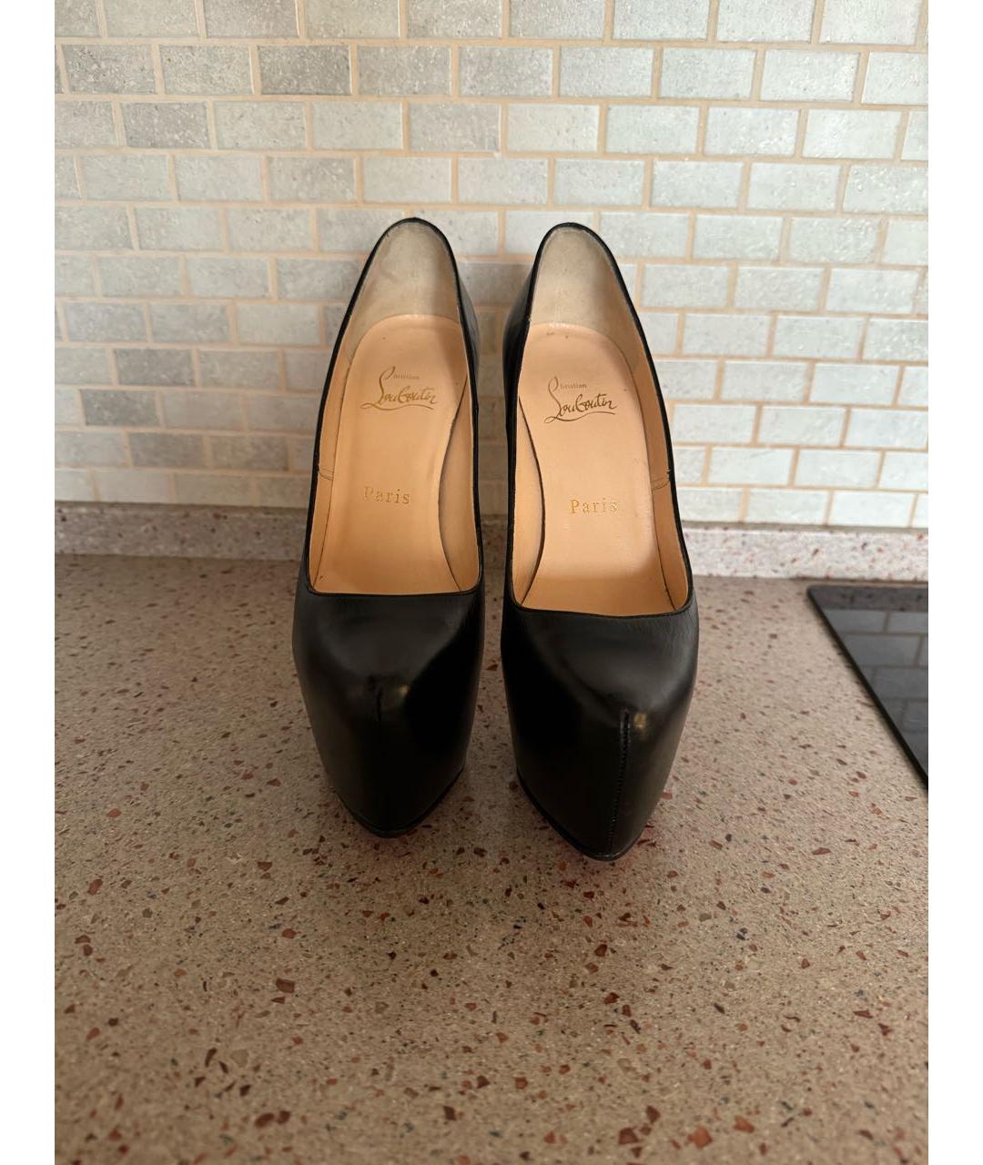 CHRISTIAN LOUBOUTIN Черные кожаные туфли, фото 2