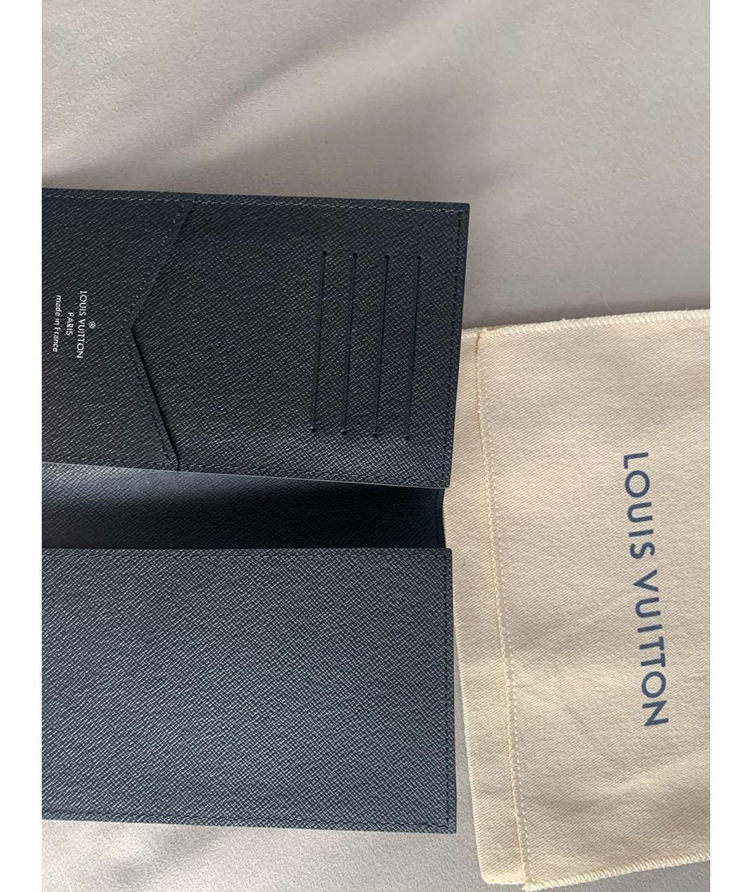LOUIS VUITTON Антрацитовый кожаный кардхолдер, фото 3