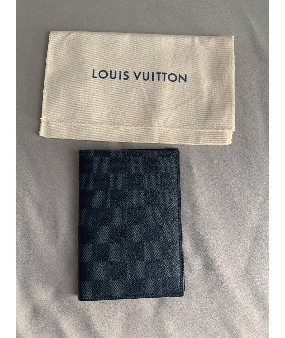 LOUIS VUITTON Антрацитовый кожаный кардхолдер, фото 4
