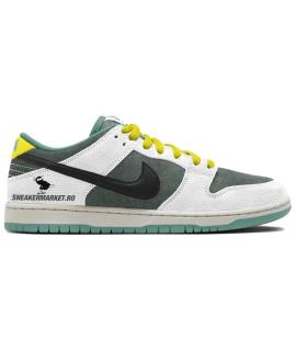 NIKE Кроссовки
