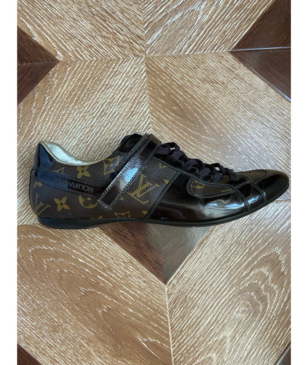 LOUIS VUITTON PRE-OWNED Коричневые кожаные кроссовки, фото 9