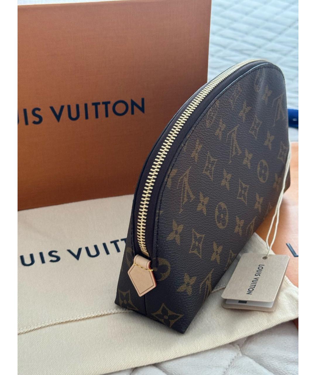 LOUIS VUITTON Коричневая кожаная косметичка, фото 2