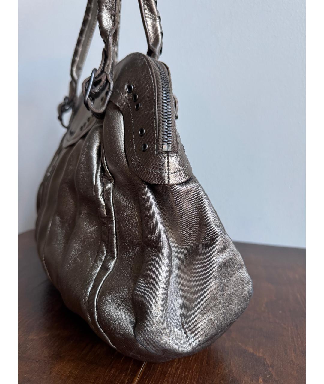 BOTTEGA VENETA Серебряная кожаная сумка с короткими ручками, фото 5