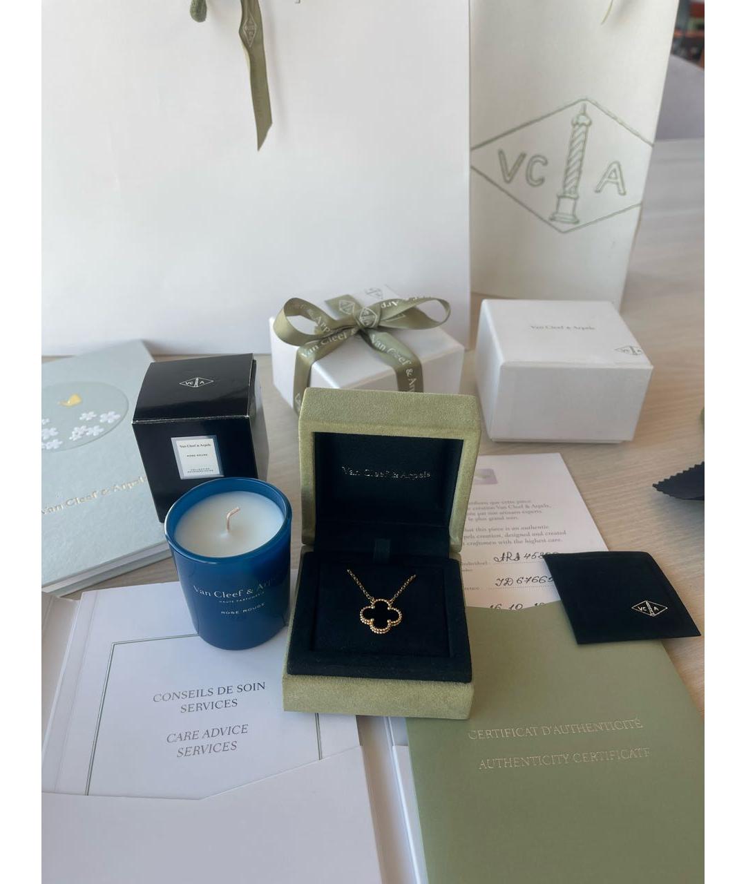 VAN CLEEF & ARPELS Черная подвеска из желтого золота, фото 3