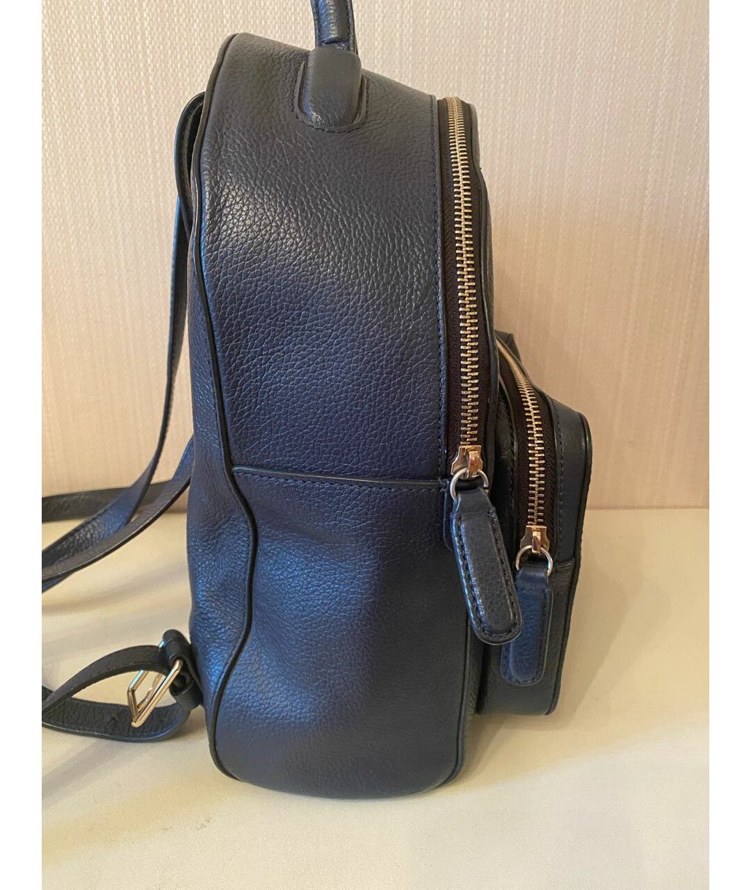 COCCINELLE Темно-синий кожаный рюкзак, фото 4
