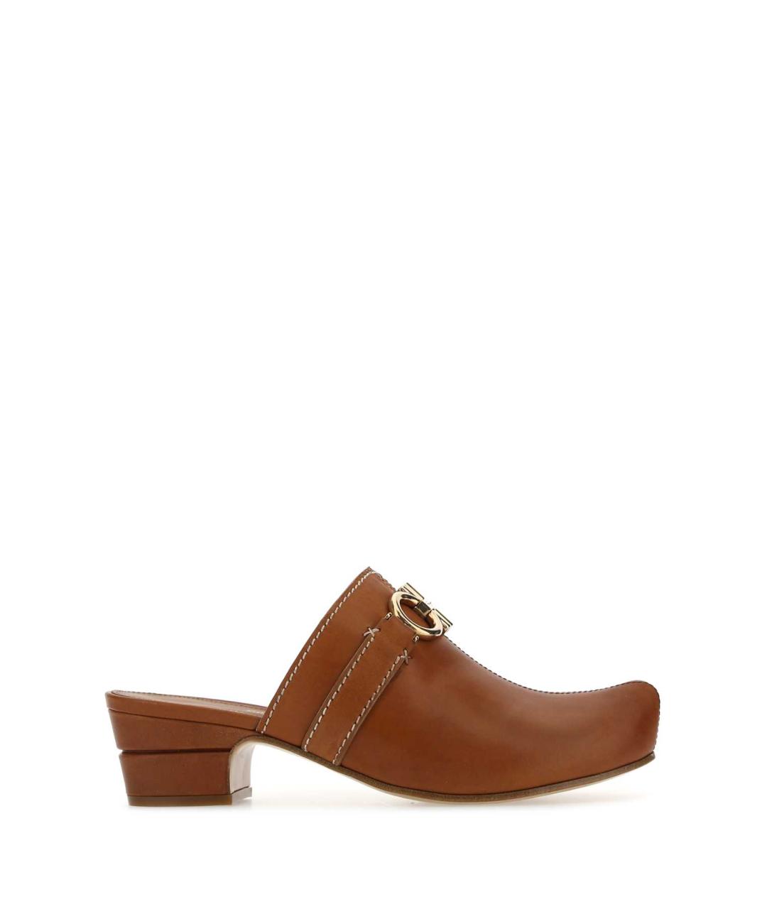 FERRAGAMO Бежевые кожаные сабо, фото 1