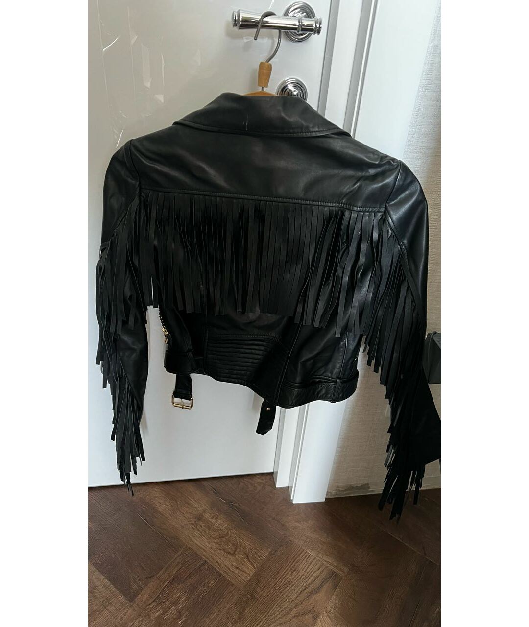 BOUTIQUE MOSCHINO Черная кожаная куртка, фото 2