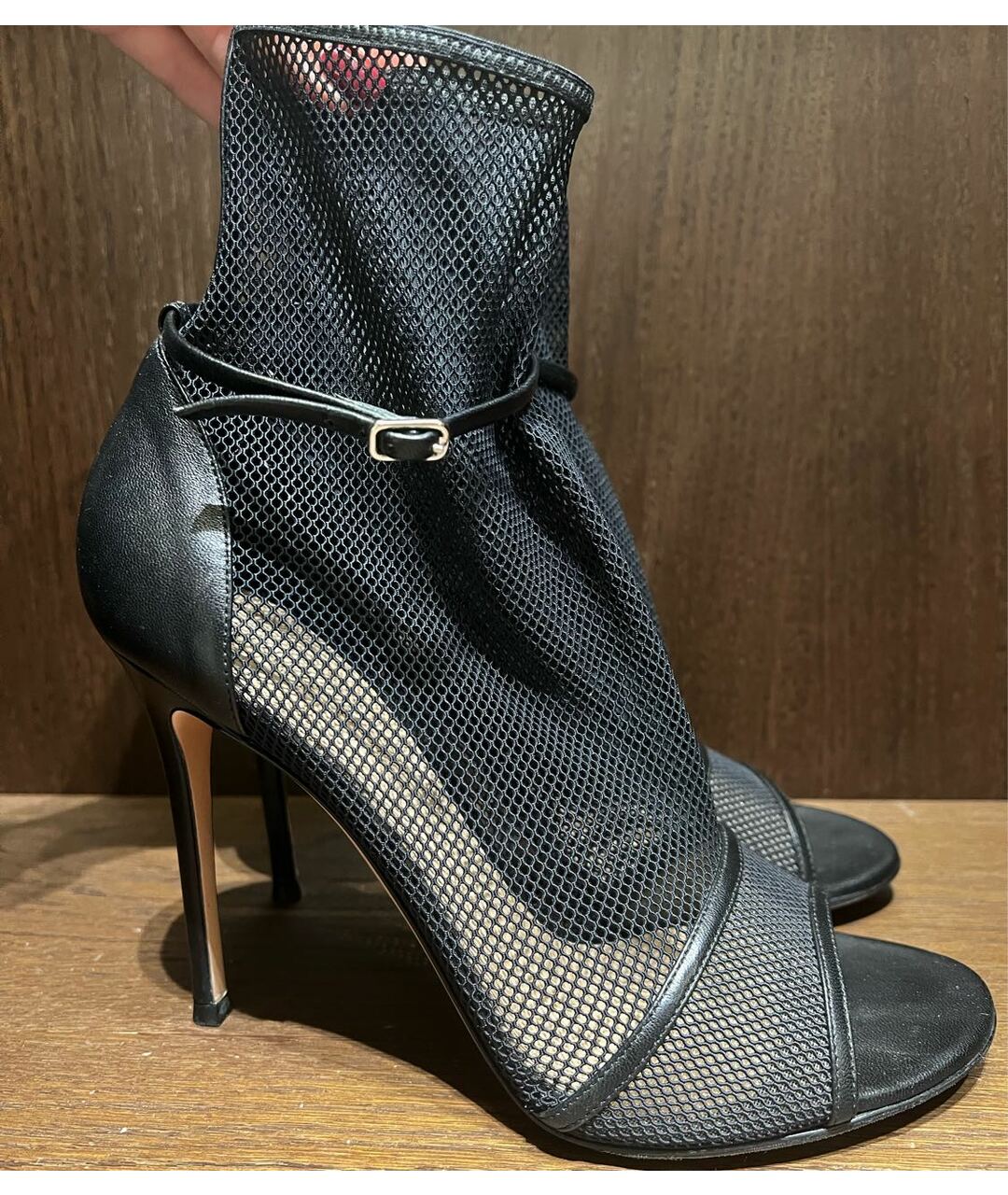 GIANVITO ROSSI Черные кожаные босоножки, фото 6