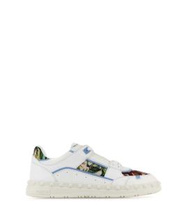 VALENTINO Низкие кроссовки / кеды