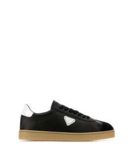 PRADA Низкие кроссовки / кеды