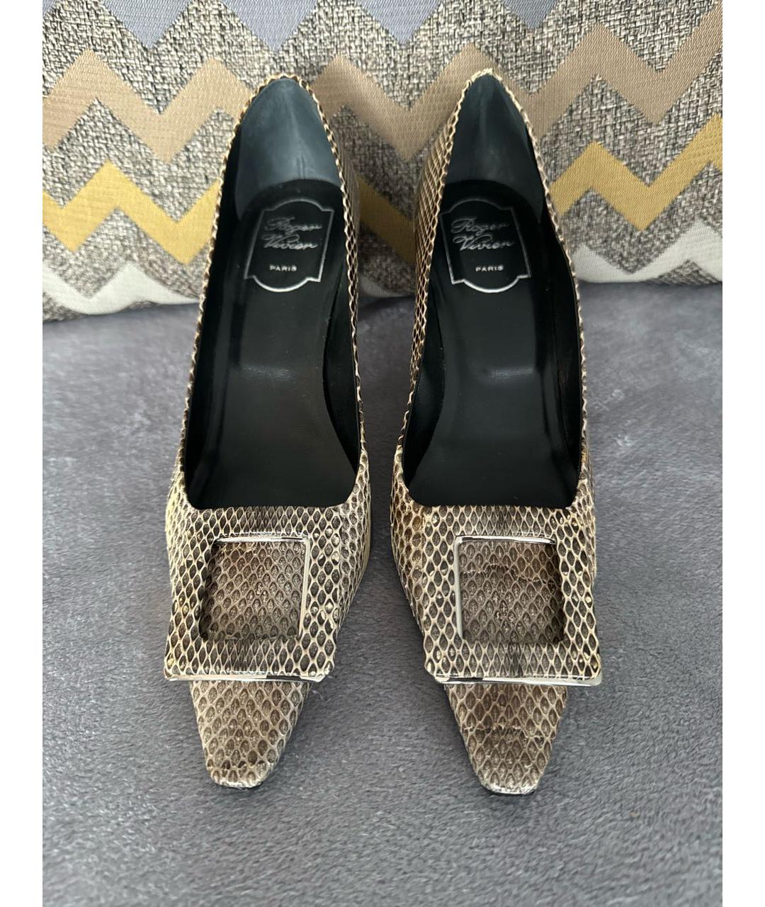 ROGER VIVIER Бежевые туфли из экзотической кожи, фото 2
