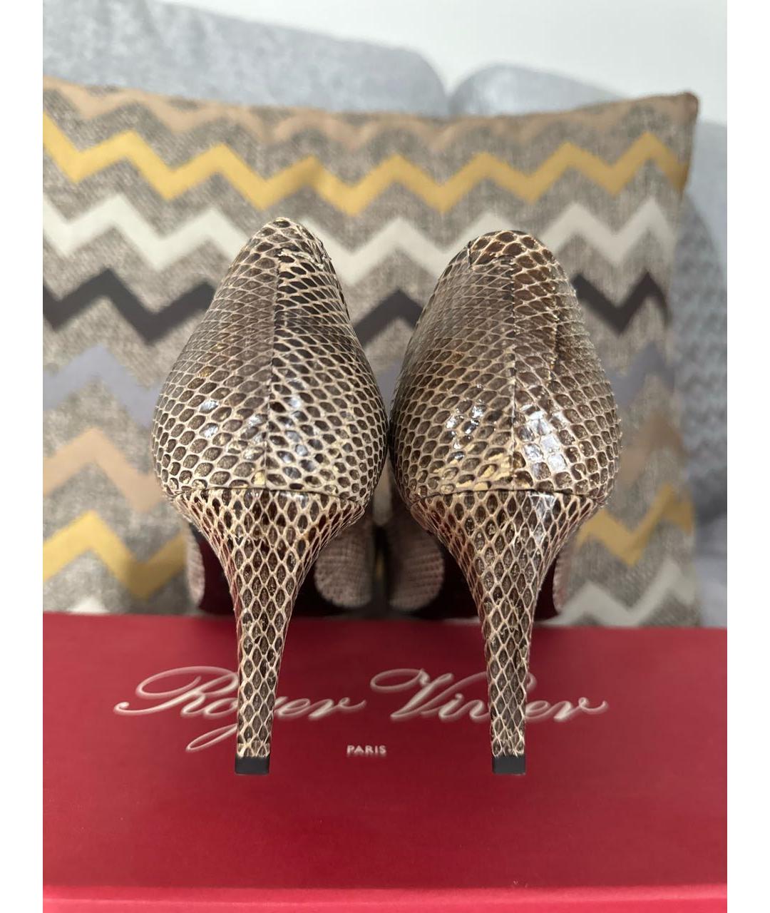 ROGER VIVIER Бежевые туфли из экзотической кожи, фото 4