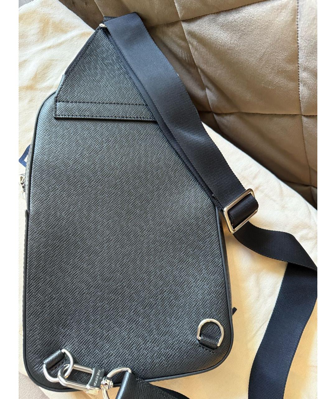 LOUIS VUITTON Черная кожаная сумка на плечо, фото 3