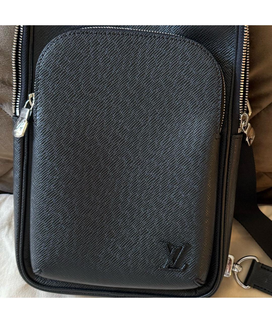 LOUIS VUITTON Черная кожаная сумка на плечо, фото 2