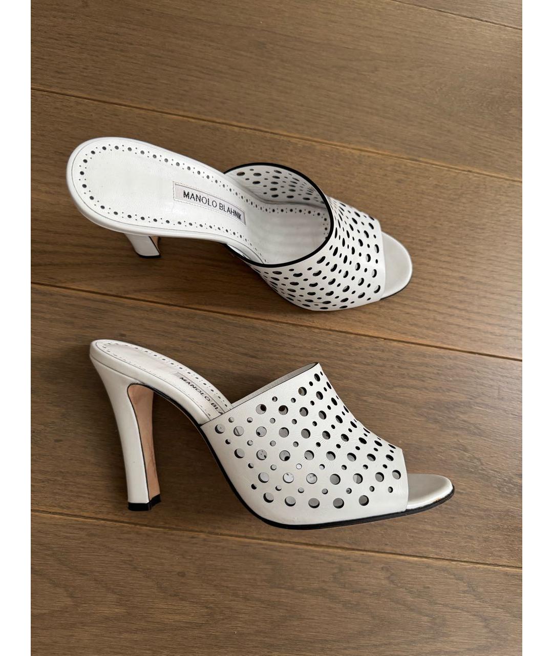MANOLO BLAHNIK Белые кожаные мюли, фото 7