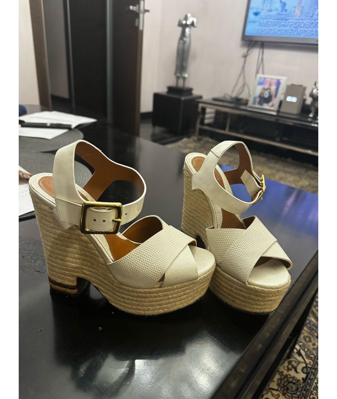 FENDI Белые кожаные босоножки, фото 5